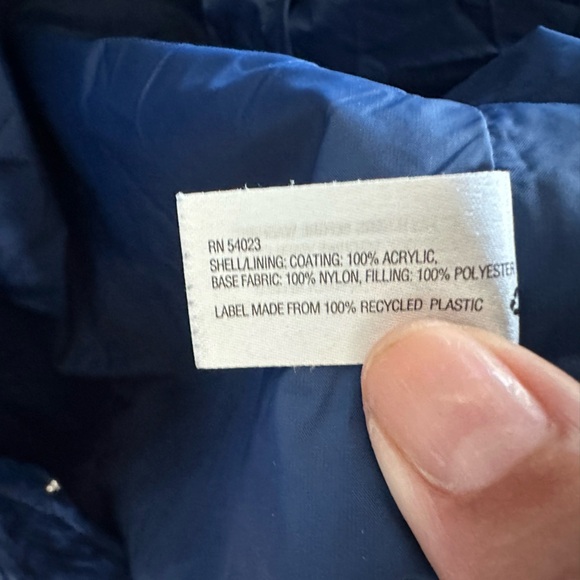 GAP Women's Puffer Jacket in Deep Blue - Picture 4 of 4